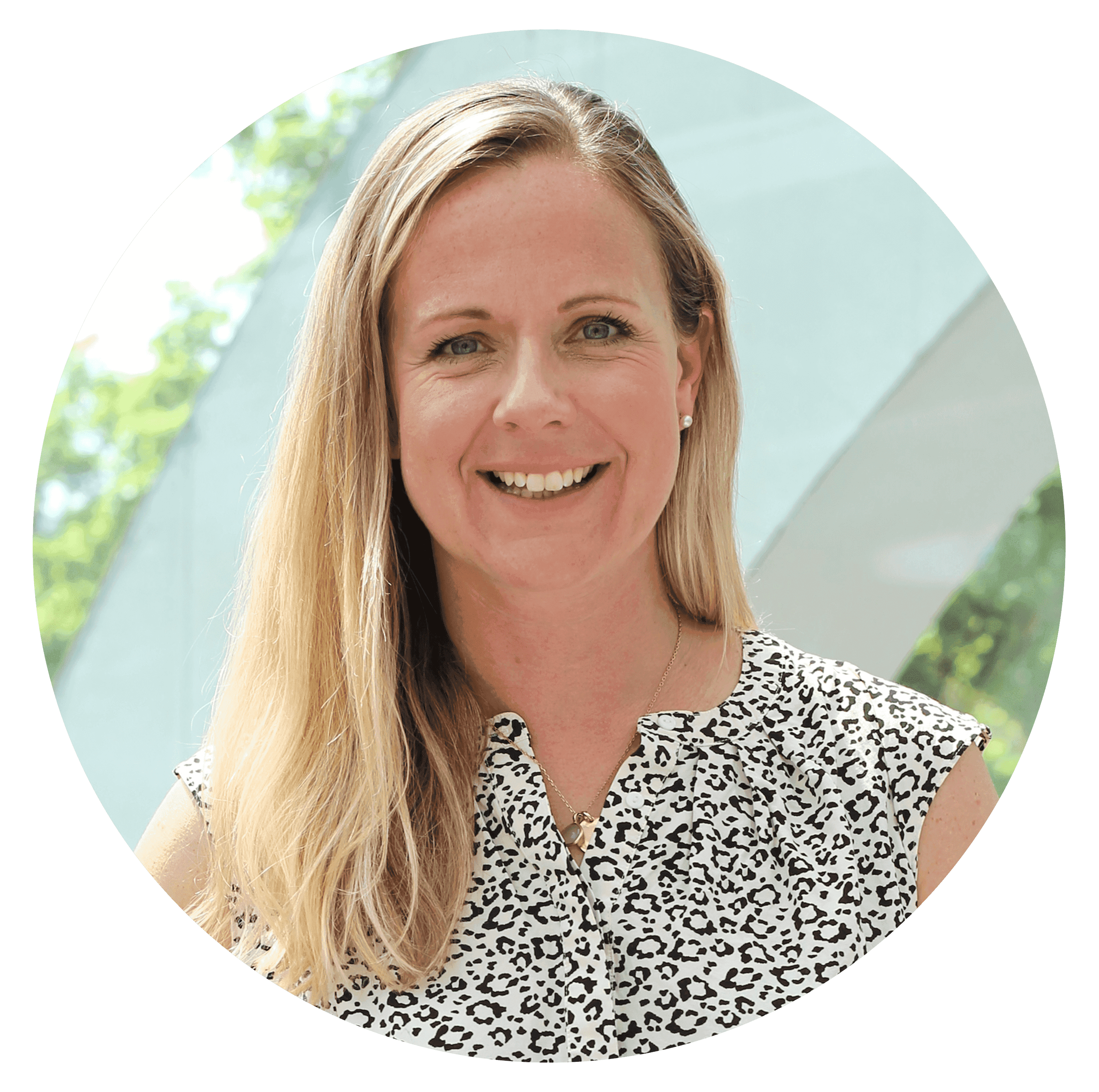 Dr Sarah <br> Evans